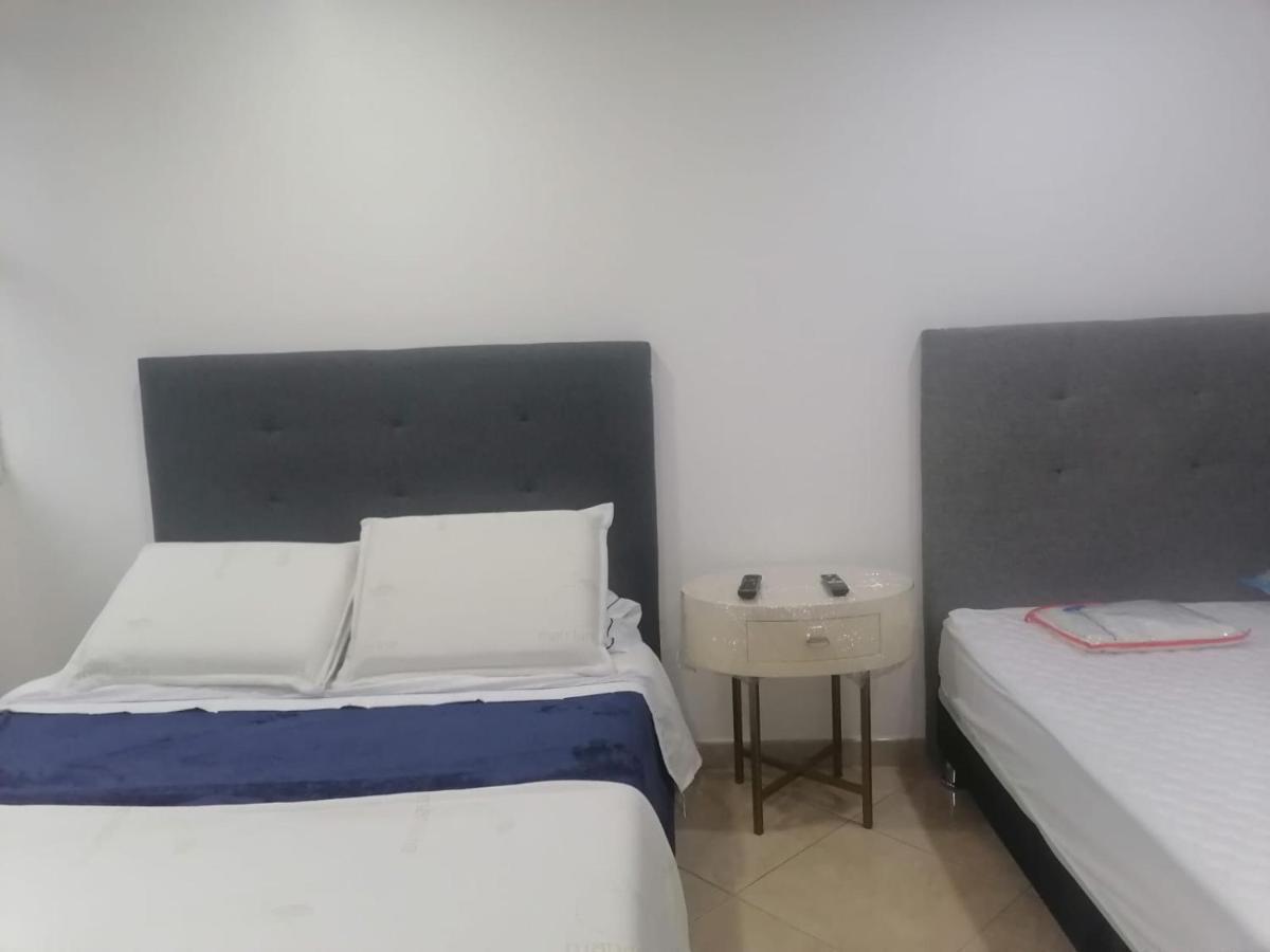 C Hotelera Rey.Es Bogotá Extérieur photo